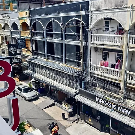 S- One Aparthotel