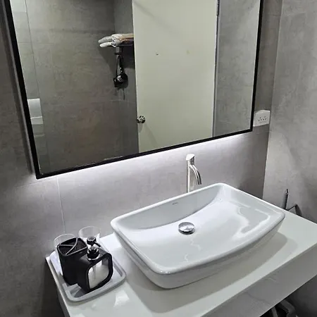 Apartment Thepthip Mansion Pattaya