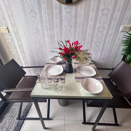 Prismplaymate Apartment *