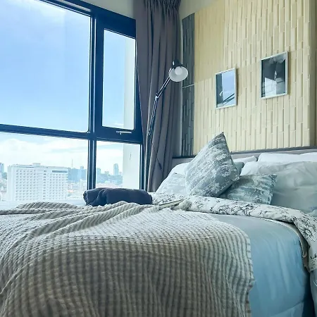Apartment Prismplaymate
