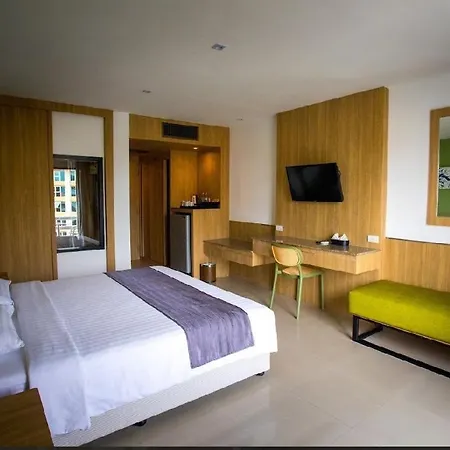 Royal Palace Hotel