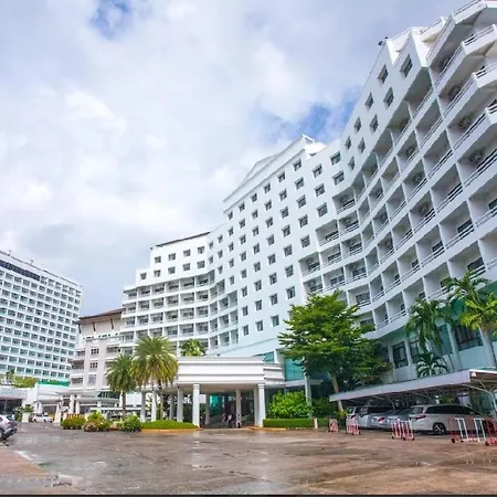 Royal Palace Hotel 3*