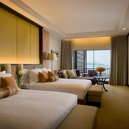 Dusit Thani Resort 5*