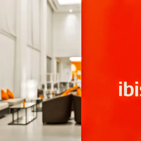 Ibis 3*
