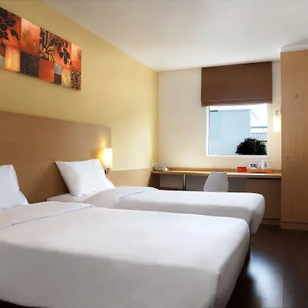 Ibis 3*