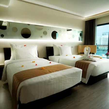 Hotel Discovery