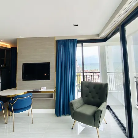 Hotel Discovery 4*