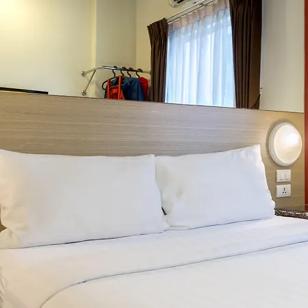 Easy Planet Hotel Pattaya