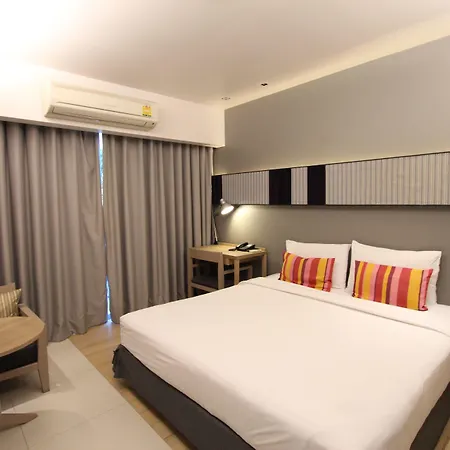 Hotel The Sun Xclusive 3*