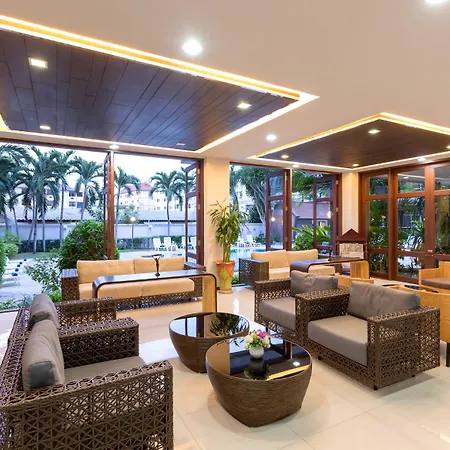 Holiday Hotel