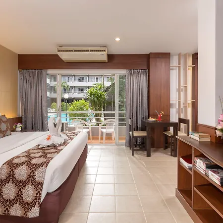 Holiday Hotel Pattaya