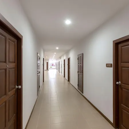 Hotel Holiday 4*