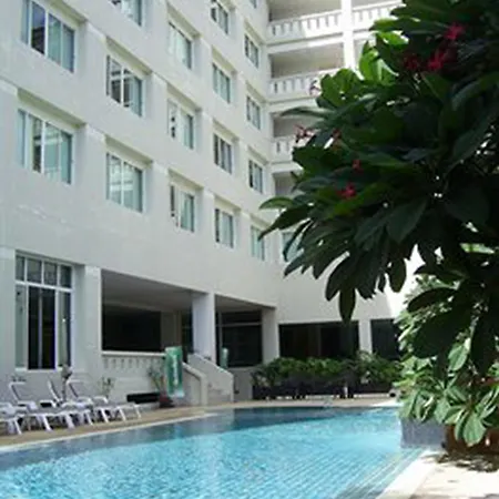 Hotel Crown 3*