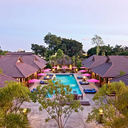 Rose Bay 3* Pattaya