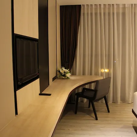 Hotel Siamese Pattaya, Bw Signature Collection 4*