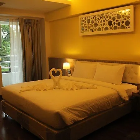 Hotel Chariot 3*