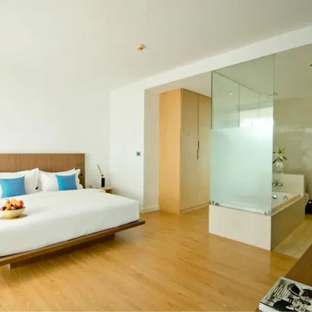 Seven Zea Chic Hotel