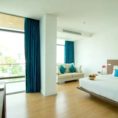 Hotel Seven Zea Chic 4*