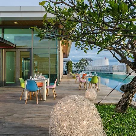 Hotel Seven Zea Chic 4*