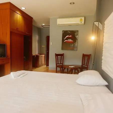 Momento Hotel 3*