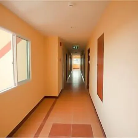 Iris Hotel 3*