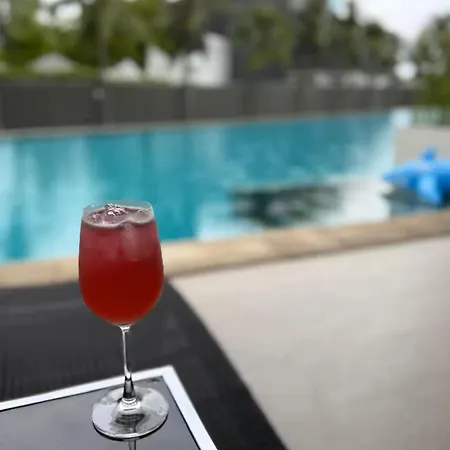 Beachfront With 50m Pool Jacuzzi Access-pattaya Pattaya