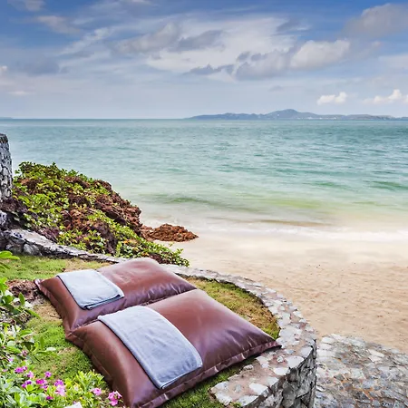 The Monttra Pattaya - Sha Extra Plus Resort 5*