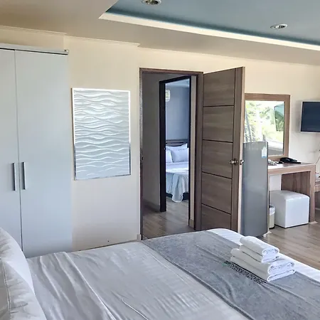 The Front Resort, Pattaya