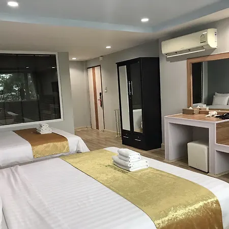 The Front Resort, Pattaya