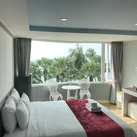 The Front Resort, 3* Pattaya