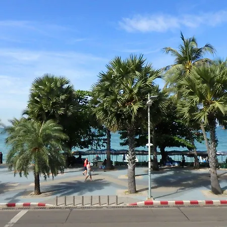 Hotel The Front Resort, Pattaya