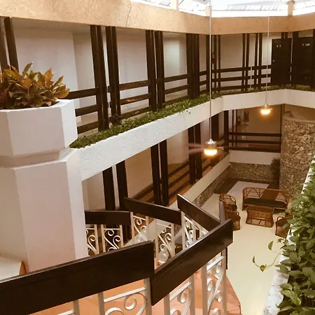 At Nine Hotel