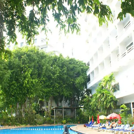 Royal Palace 3*