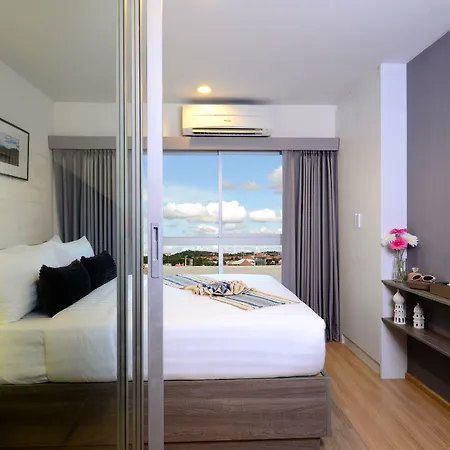 Hotel The Grass Serviced Pattaya