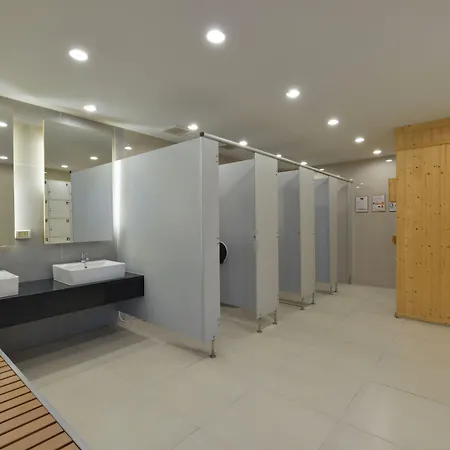 The Grass Serviced Hotel 4*
