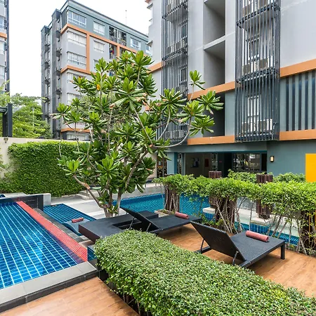 The Grass Serviced Pattaya