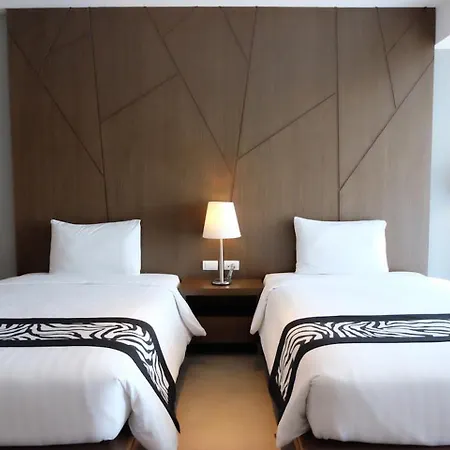 Season Five Hotel
