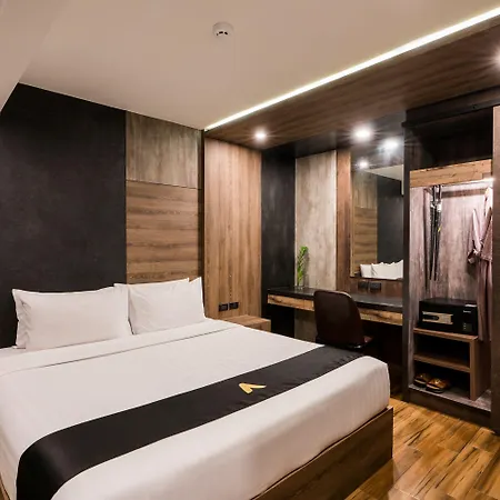 Acqua Hotel 4*