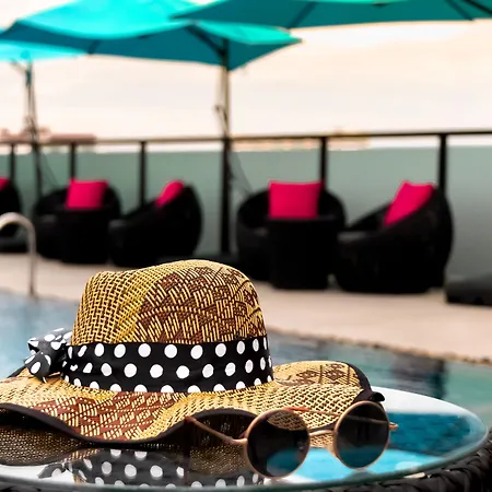 Glow Hotel Pattaya