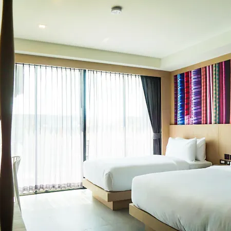 Glow Hotel