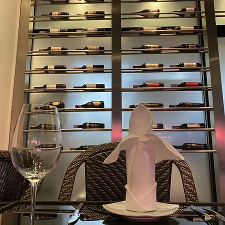 Poseidon Boutique Hotel 3*