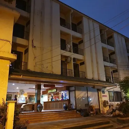 Shagwell Mansions 3*