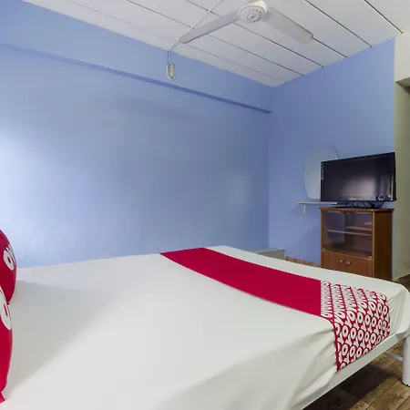 Oyo 1066 Encore Sea Side Hotel 2*
