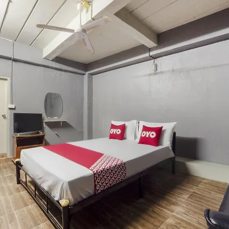 Oyo 1066 Encore Sea Side Hotel 2*