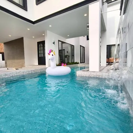 Blue Ocean Pool * Pattaya
