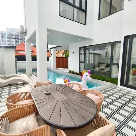 Villa Blue Ocean Pool Pattaya