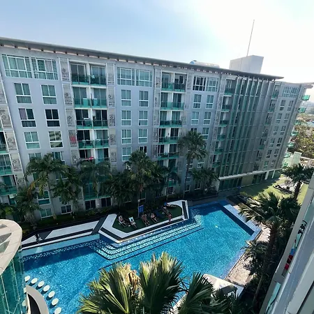 Apartment Center Est