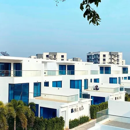 Ketki Luxury Pool Bluewave Villa *