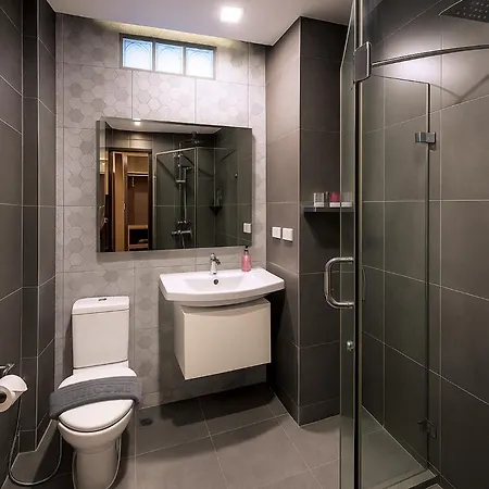 Hotel Glow 4*