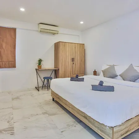 Luxury Pool Center C3- 3 Bedroom Pattaya